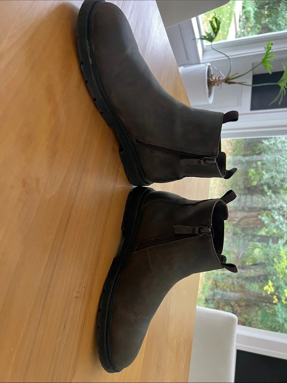 Zara kids brown Chelsea boot size 7
